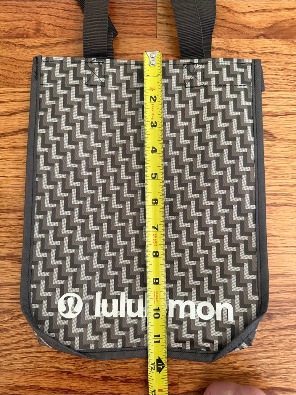 lululemon athletica Gray Geometric Tote - Picture 3 of 4